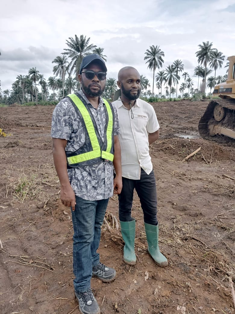 63ec8468-8c94-4e26-9c34-cdfacbb1815b