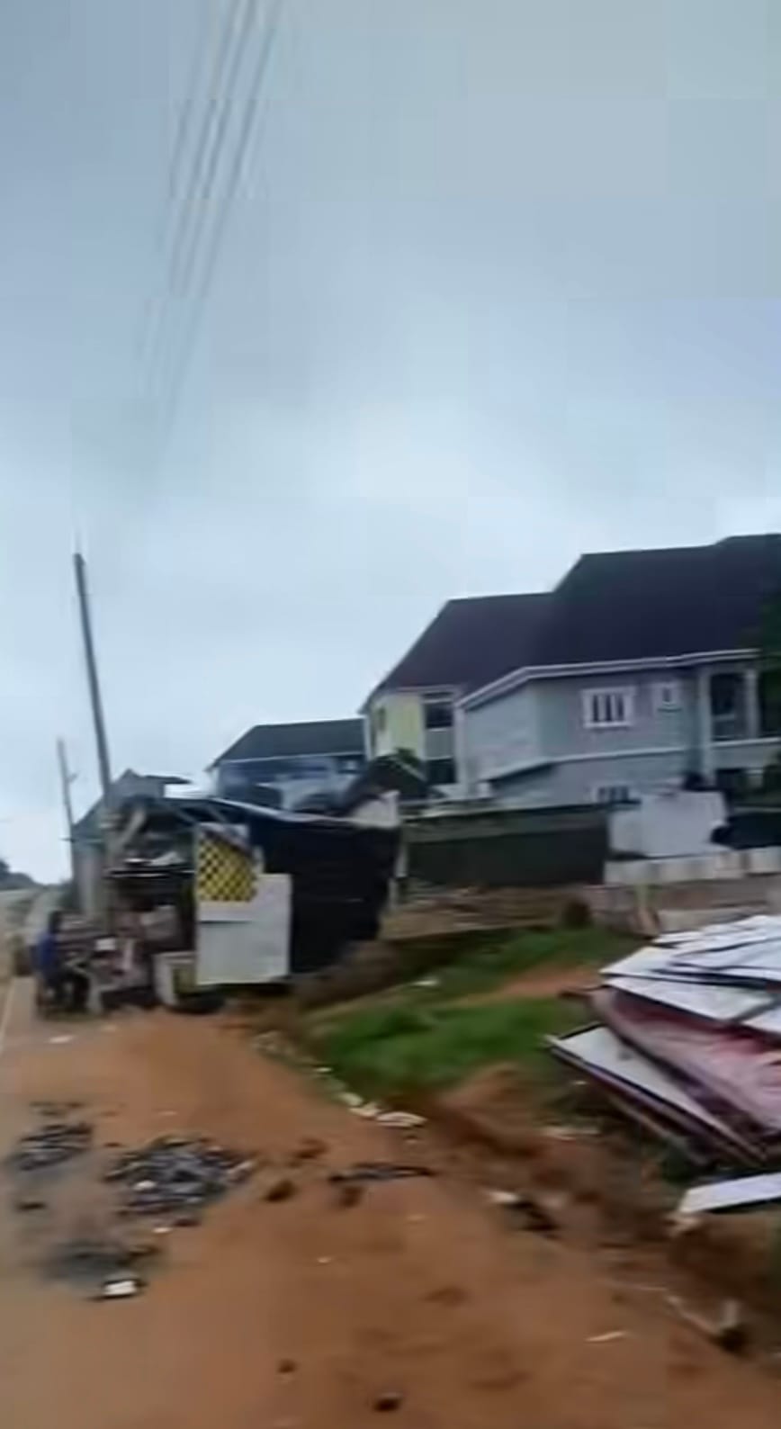 0E435833-3B2D-4537-A60E-AE45B40F795E