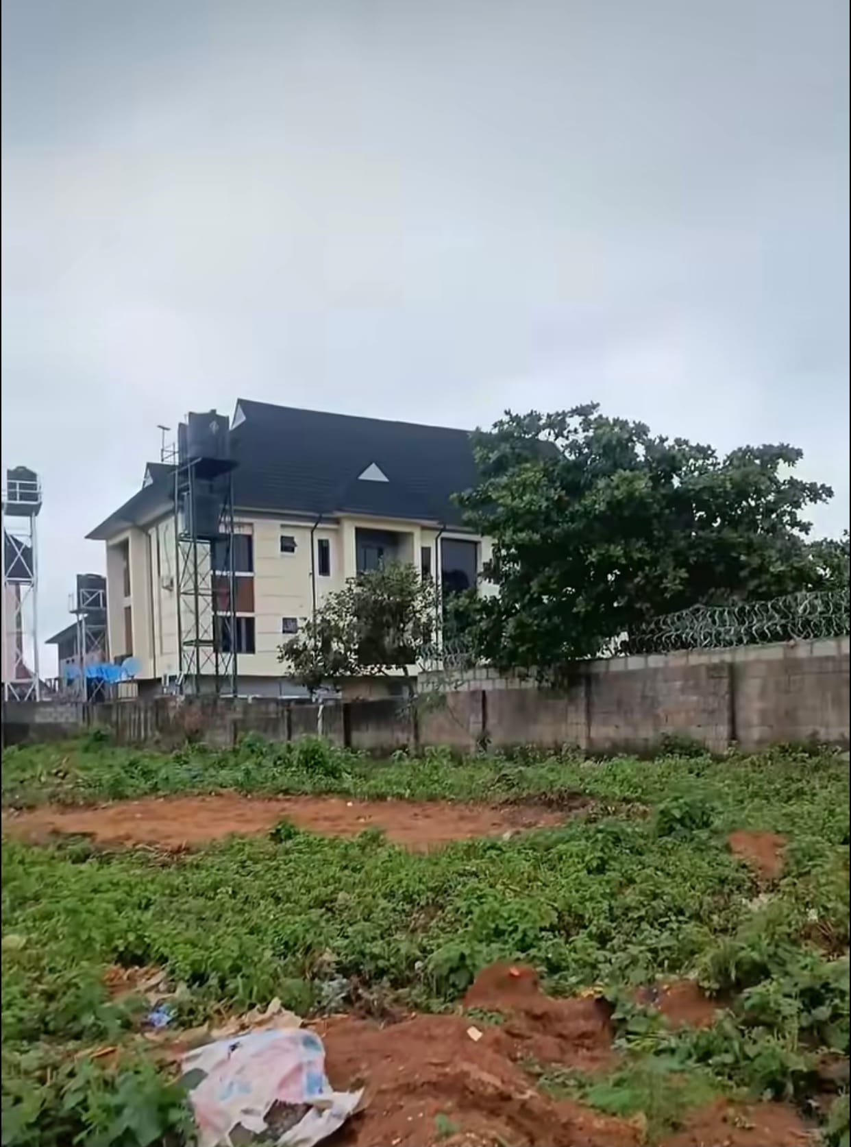 69D52B27-82B1-43F1-A13D-EEE568B7709C